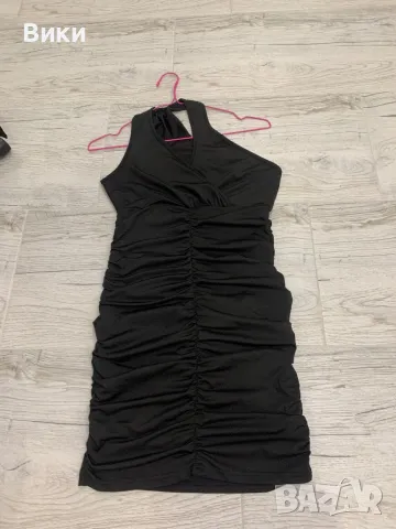 Рокля в размер S-M, снимка 2 - Рокли - 48990179