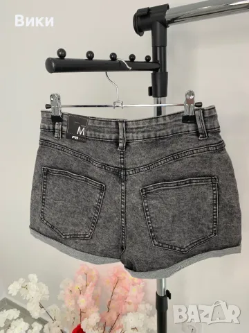 Нови къси дънки размер М, снимка 8 - Дънки - 49692937