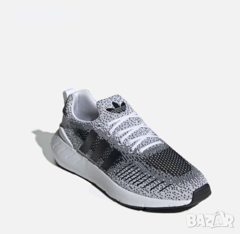 НАМАЛЕНИЕ!!! Мъжки маратонки Adidas Swift Run 22 Black/White GZ3507, снимка 3 - Маратонки - 41867241