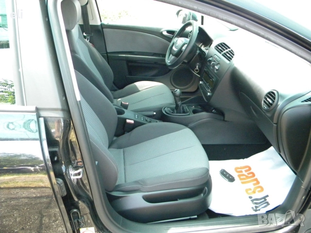 автомобил SEAT LEON 2012 г, снимка 9 - Автомобили и джипове - 52689908