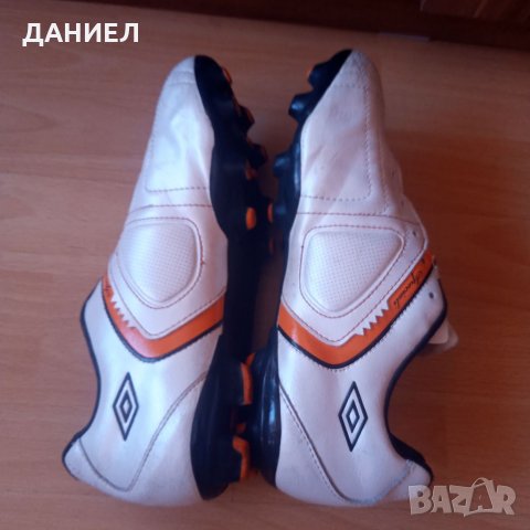 Оригинални Детски футболни обувки UMBRO speciali номер 38 , снимка 6 - Футбол - 34251040