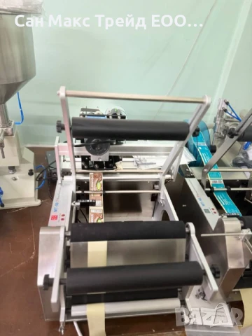 Полуавтоматична машина за етикетиране на кръгли бутилки с дата принтер