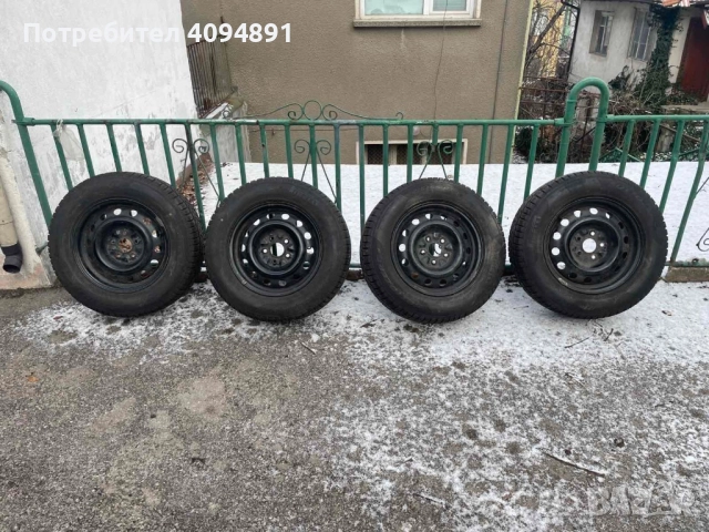 Зимни гуми с Джанти ЦРВ-2, снимка 5 - Гуми и джанти - 52966131