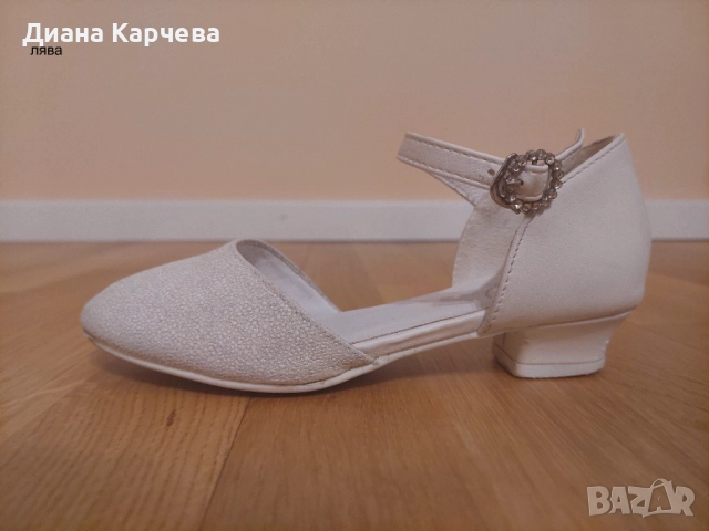 Продавам бели официални детски обувки за момиче размер 31, снимка 7 - Детски обувки - 51789656