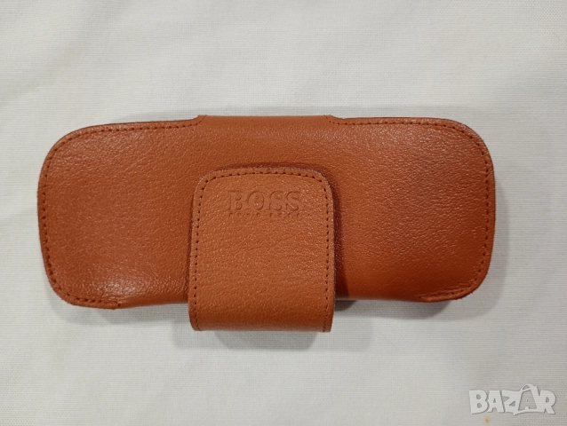 Hugo Boss кожен калъф за очила , снимка 2 - Слънчеви и диоптрични очила - 52503390