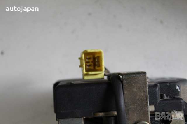 Преден десен предпазен колан Тойота авенсис т22 2.0д4д 110кс 01г Toyota avensis t22 2.0d4d 110hp 200, снимка 3 - Части - 44670684