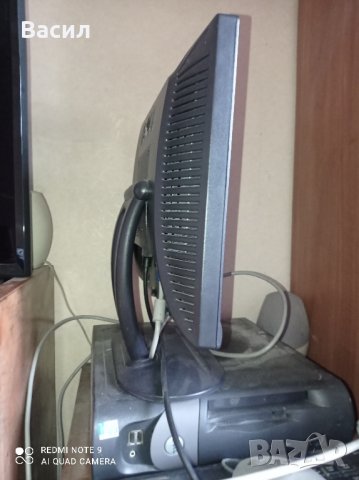 Монитор DELL, снимка 5 - Монитори - 40098755