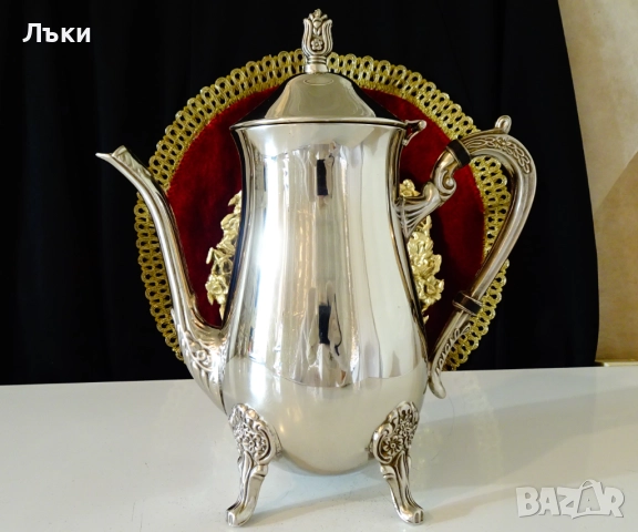 Викторианска посребрена бронзова кана,позлата. 