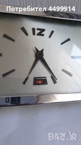 Стар будилник с дата, снимка 2 - Антикварни и старинни предмети - 53618829