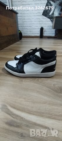 Nike air Jordan 1 retro low 100% оригинални 43, снимка 10 - Маратонки - 40785562