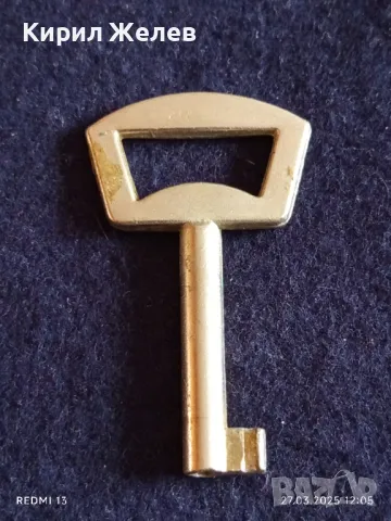 Стар ключ от соца за шкаф, ракла за КОЛЕКЦИЯ ДЕКОРАЦИЯ АРТ ИНСТАЛАЦИЯ 74191, снимка 2 - Други ценни предмети - 49660113