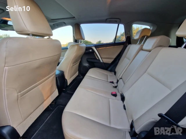 Toyota RAV4 2015 г. - 29 900 лв., снимка 5 - Автомобили и джипове - 51159627