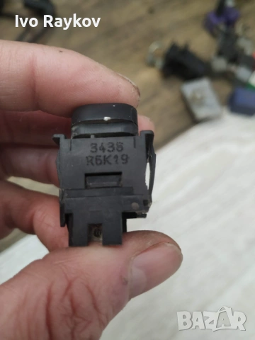 Бутон за  задните стъкла на лявата врата CITROËN EVASION , 3438R6K19, снимка 6 - Части - 53175270