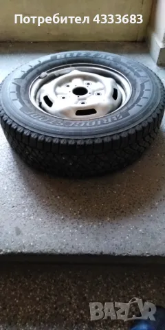Бусови гуми 4бр.215 /75/16с.90%м+.Джанти за Форд транзит 