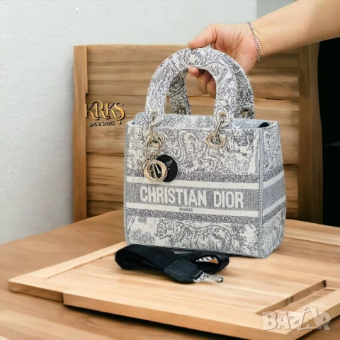 чанти 𝗖𝗛𝗥𝗜𝗦𝗧𝗜𝗔𝗡 𝗗𝗜𝗢𝗥 𝗟𝗔𝗗𝗬 𝐌𝐄𝐃𝐈𝐔𝐌 ➡️𝟮𝟯 𝗖𝗠 ⬆️𝟮𝟬 𝗖𝗠 , снимка 9 - Чанти - 51423804