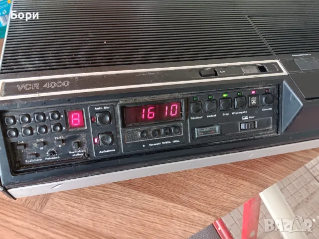 GRUNDIG VCR 4000 , снимка 10 - Плейъри, домашно кино, прожектори - 50059397