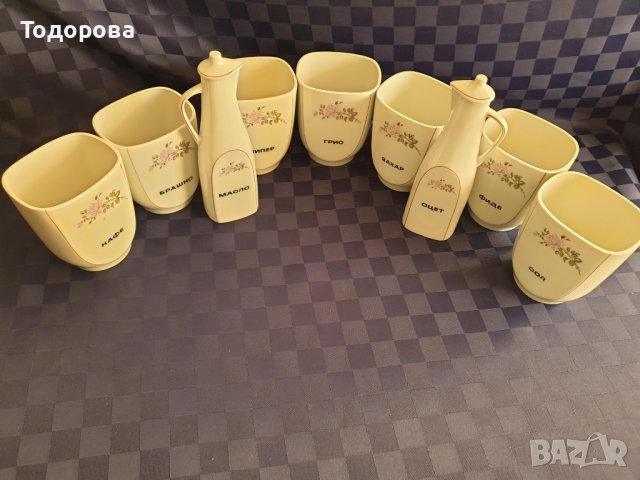 Порцеланови буркани за подправки-Китка-Нови пазар, снимка 2 - Сервизи - 41748645