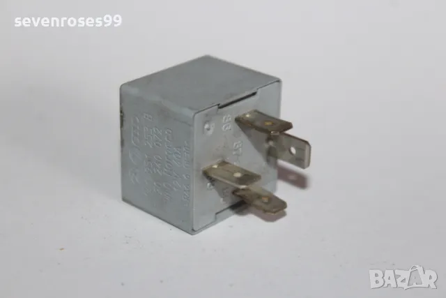 Реле VW Audi 53  141951253B, снимка 2 - Части - 48835725