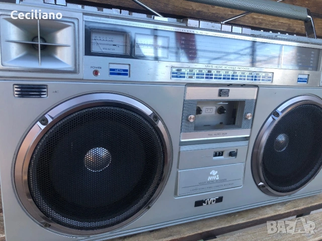 Радиокасетофон JVC RC M-70, снимка 8 - Радиокасетофони, транзистори - 53529675