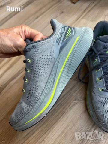 Оригинални маратонки Skechers MAX CUSHIONING! 41 н, снимка 6 - Маратонки - 53761183