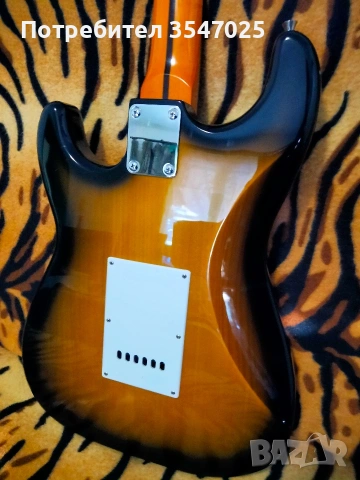 Електрическа китара Jay Turser екранирана с медно фолио , снимка 4 - Китари - 53045748