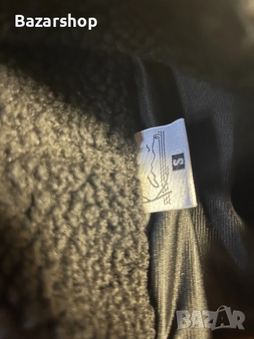 Karl kani плушено худи, снимка 3 - Суичъри - 53713591