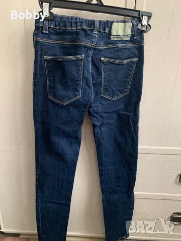 Дънки RESERVED 10-11 години, снимка 2 - Детски панталони и дънки - 44715621