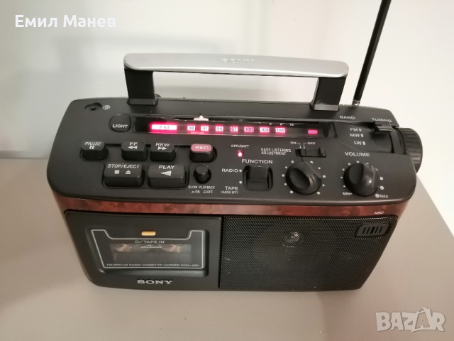 Sony CFM A50, снимка 2 - Радиокасетофони, транзистори - 44717085