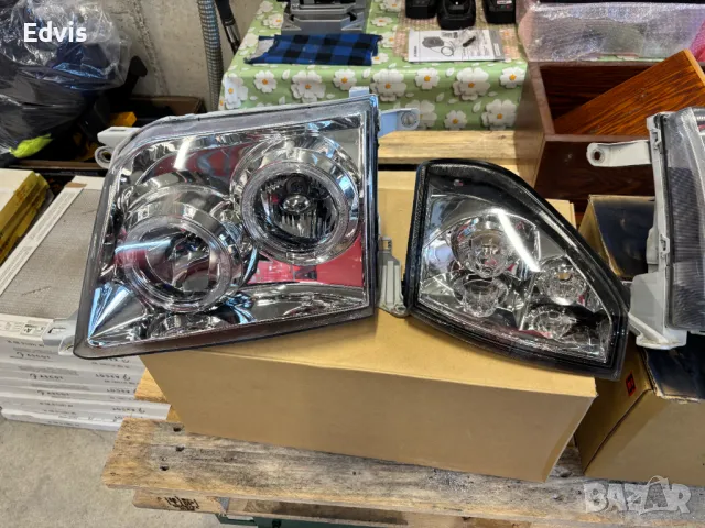 Предни фарове за Тойота Ландкрузер 90, снимка 4 - Части - 49986753