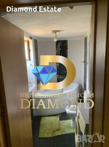 Двуетажна къща в село Градина общ. Първомай, снимка 9 - Къщи - 50778461