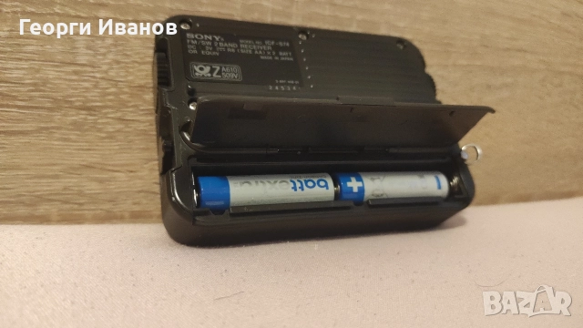 Ретро колекционерско радио SONY ICF-S74, снимка 4 - Радиокасетофони, транзистори - 52858359