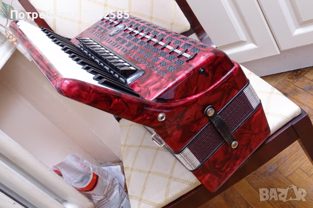 Акордеон Велтмайстер Метеор 120 баса, снимка 8 - Акордеони - 36119993