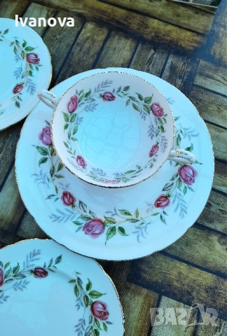 Комплект за чай от английски фин костен порцелан Paragon, снимка 3 - Сервизи - 53251782