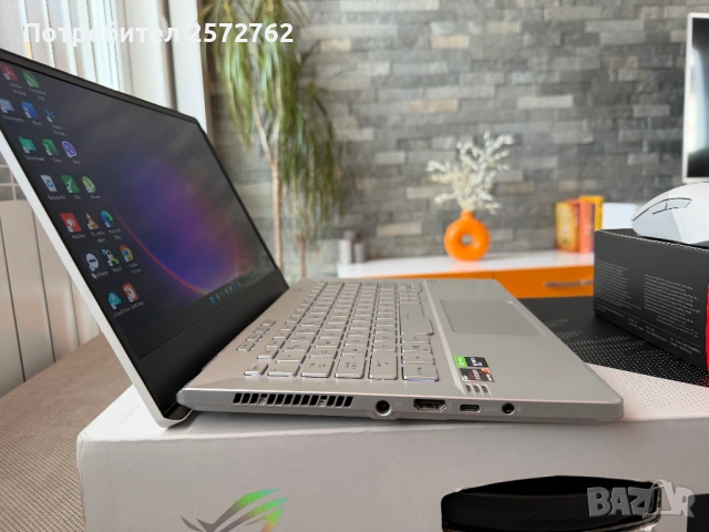 Геймърски лаптоп ROG Zephyrus G14 GA401 Moonlight White с Anime Matrix, снимка 3 - Лаптопи за игри - 53666128