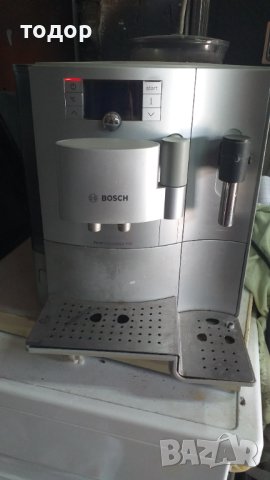 Бош/Bosch кафе автомат, снимка 3 - Кафемашини - 41513529