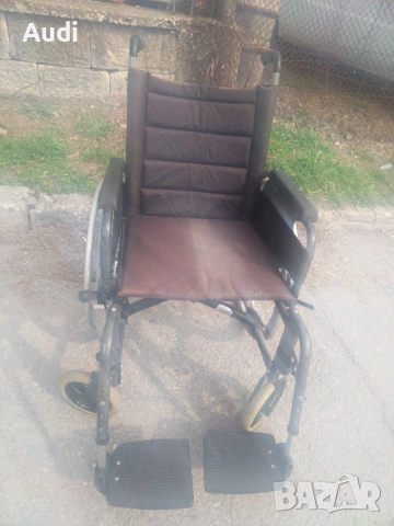 Сгъваема инвалидна рингова количка със степенки Марка: Eclip Ширина на седалката 46см Дълбочина 45см, снимка 11 - Инвалидни колички - 53721355