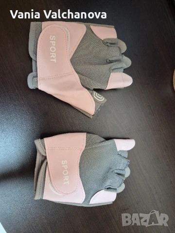 Дамски спортни ръкавици, снимка 4 - Спортна екипировка - 50605268