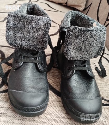 Затворени обувки номер 38 