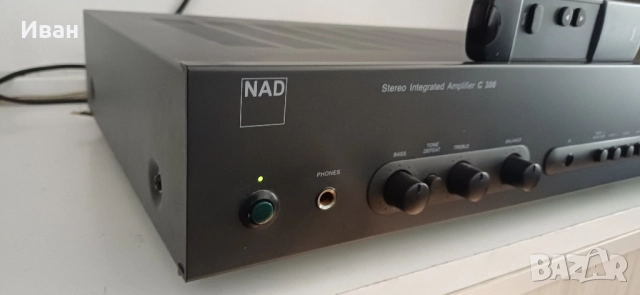 Усилвател NAD C300, снимка 2 - Ресийвъри, усилватели, смесителни пултове - 52535036