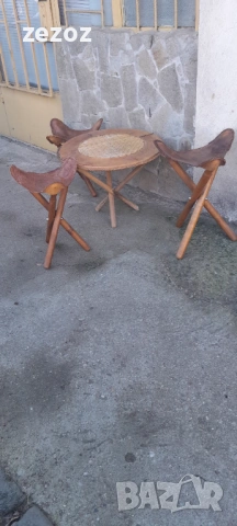 Маса и три стола-масив и кожа