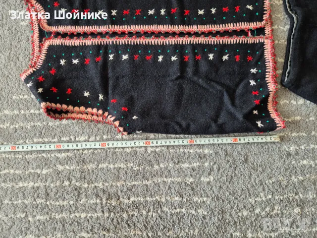 Костюмчето от баба соц носталгия, ръчна изработка,вълна, снимка 7 - Антикварни и старинни предмети - 47310973