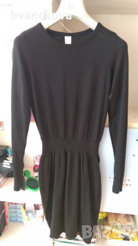Черна мека рокля H&M, снимка 1 - Рокли - 34805596