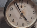 Стар Будилник Настолен Часовник Родина, снимка 12