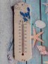 дървен ретро термометър от Португалия Със сини цветя, снимка 1