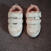 Детски обувки, маратонки и пантофи. Много запазени. , снимка 7 - Детски обувки - 39522129