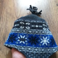 codeba vintage MADE IN GERMANY - ретро зимна шапка 50% мериновул, снимка 1 - Шапки - 44148855