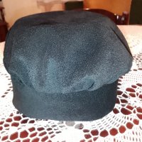 Дамска шапка от черен плат, снимка 2 - Шапки - 44262774