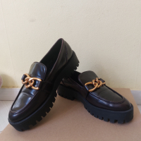 Дамски обувки Mango, снимка 1 - Дамски ежедневни обувки - 44509123