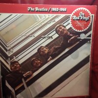 Двоен албум на Битълс THE BEATLES on red vinyl 1962/1966, снимка 1 - Грамофонни плочи - 44181929