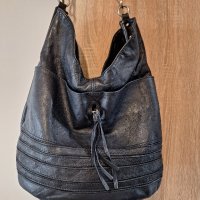 намаление тъмносиня чанта-торба, естествена кожа , снимка 1 - Чанти - 41652234